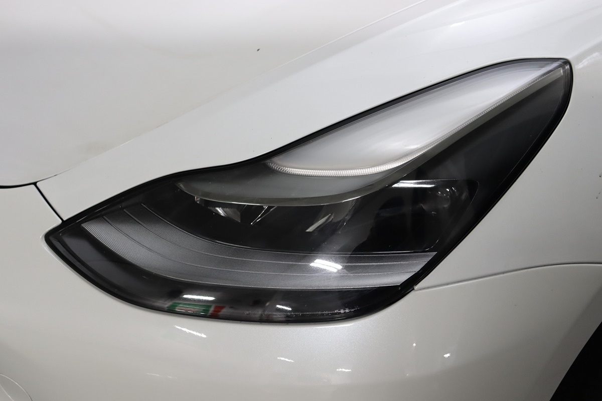 2023 Tesla Model 3 photo 2