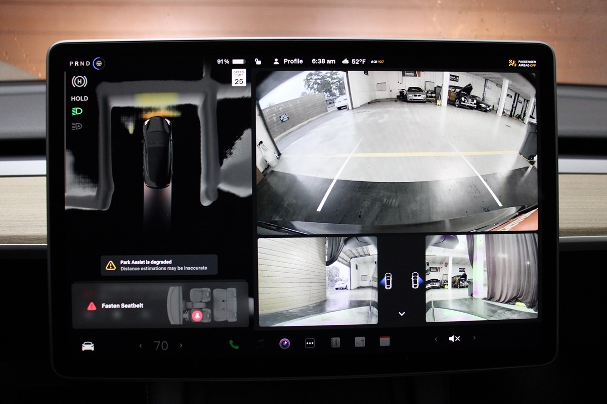 2023 Tesla Model 3 Long Range photo 2