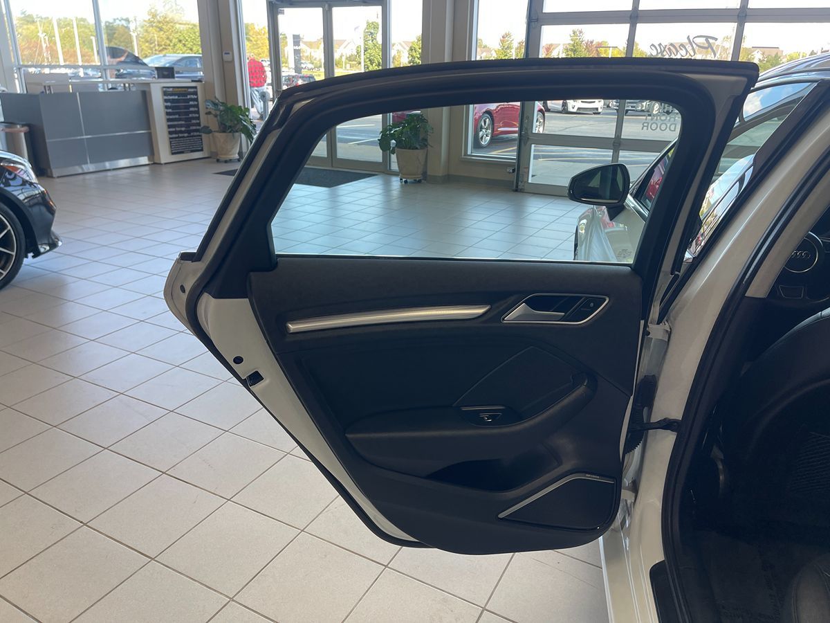 2015 Audi A3 2.0T Premium Plus photo 36