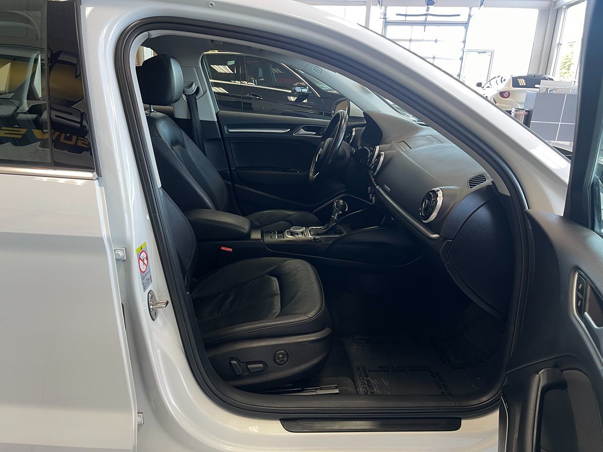 2015 Audi A3 2.0T Premium Plus photo 18