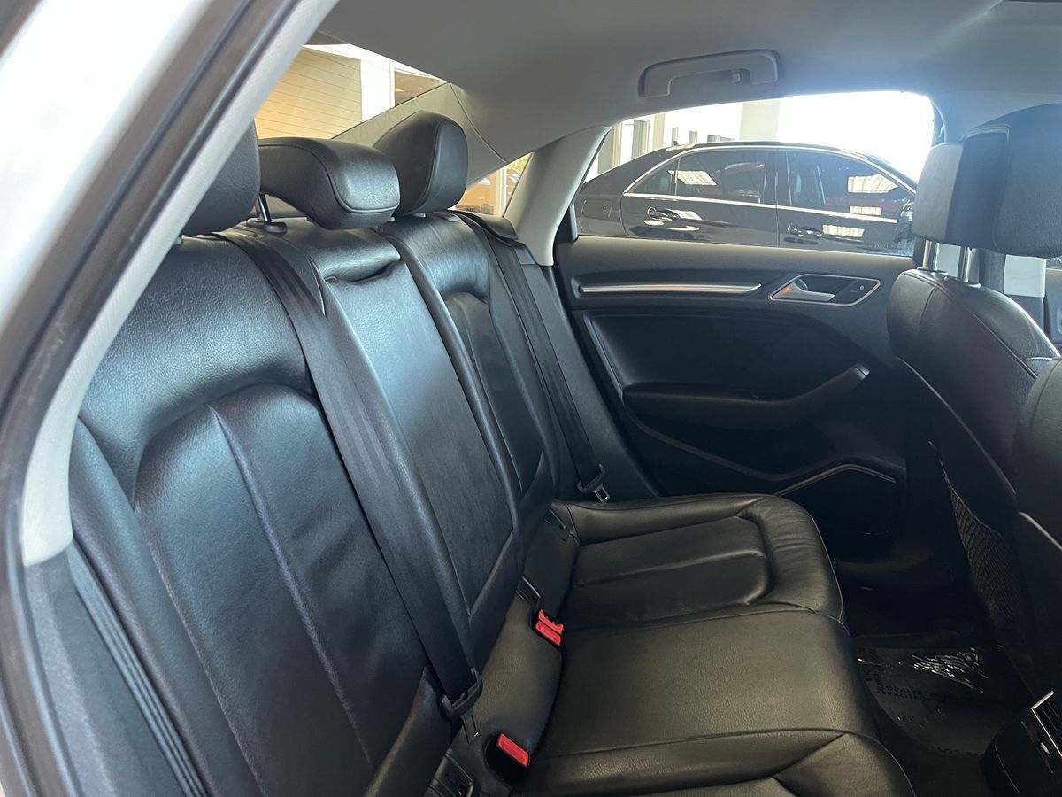 2015 Audi A3 2.0T Premium Plus photo 43