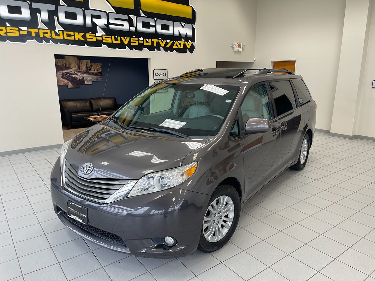 2012 Toyota Sienna XLE