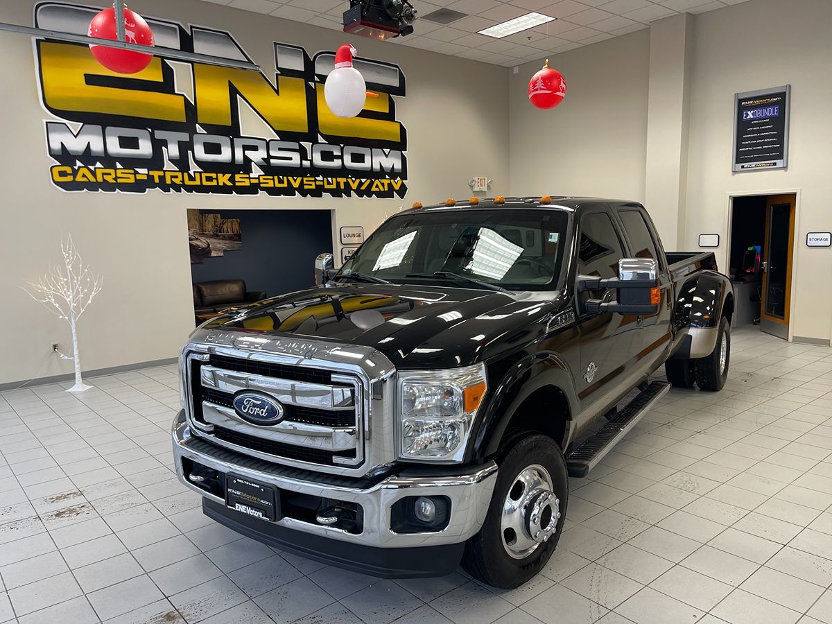 2011 Ford Super Duty F-350 DRW Lariat