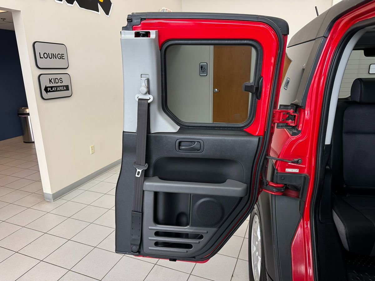 2005 Honda Element EX - Photo 30