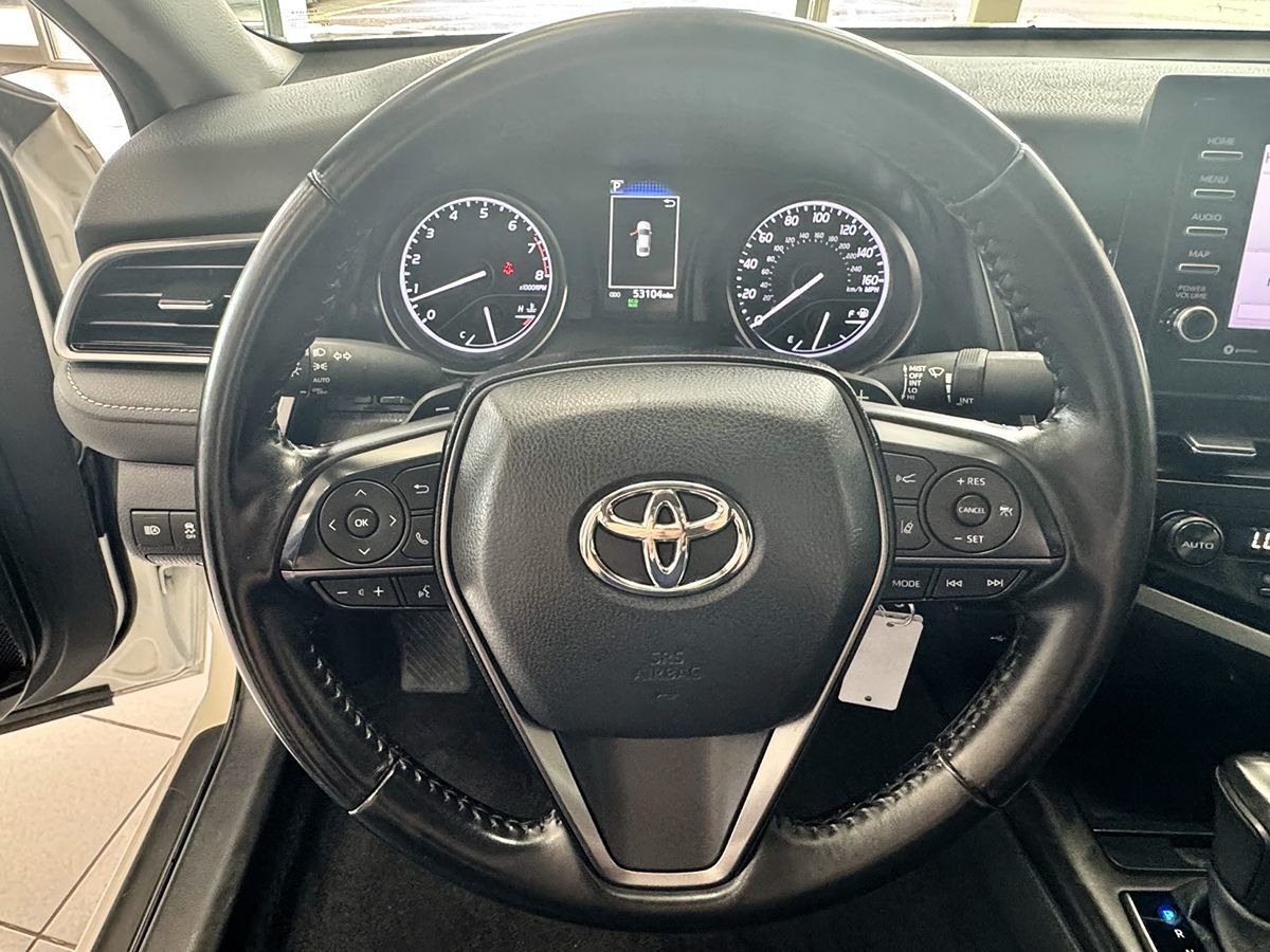 2022 Toyota Camry SE Nightshade Edition photo 17