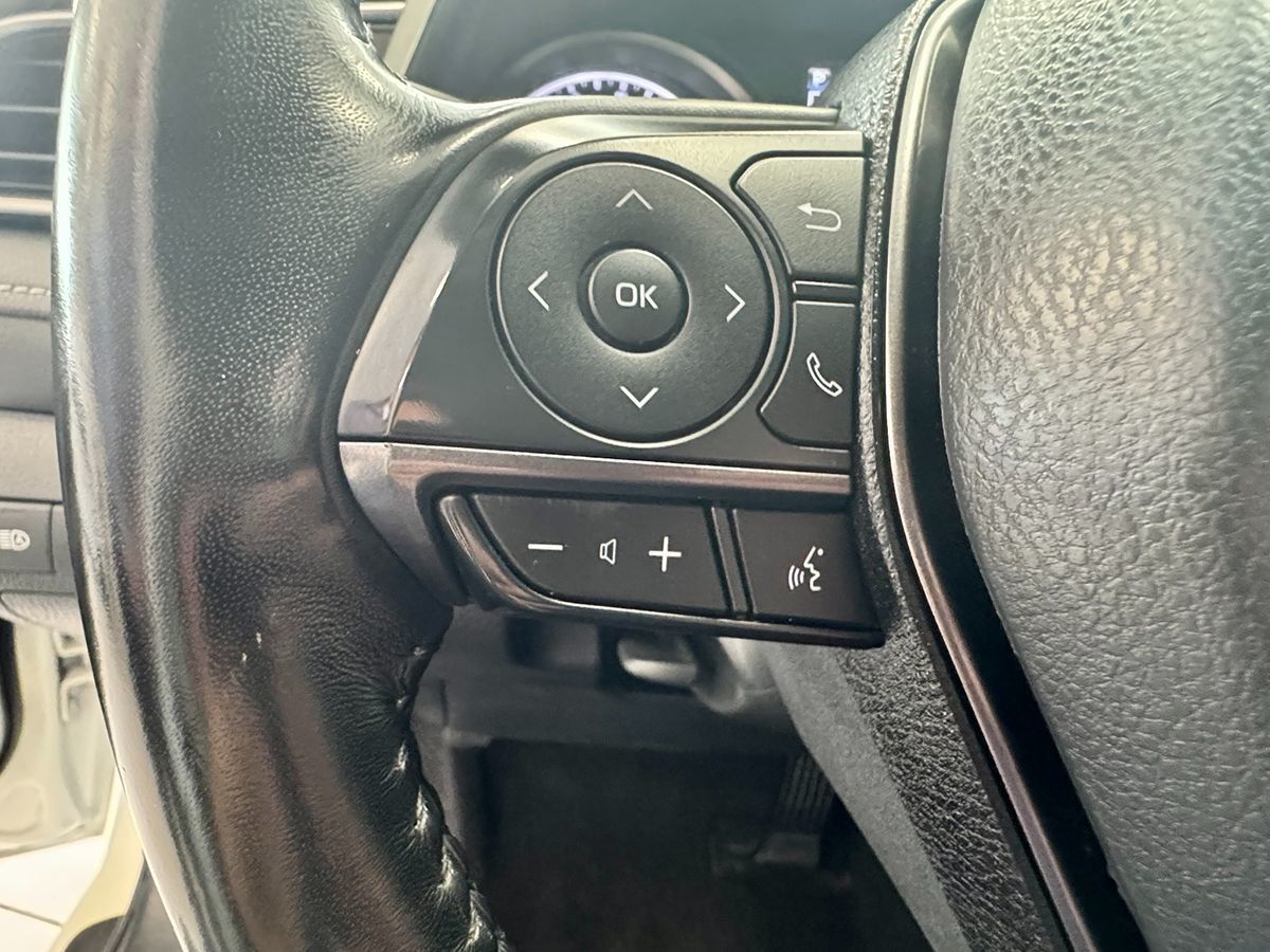 2022 Toyota Camry SE Nightshade Edition photo 18