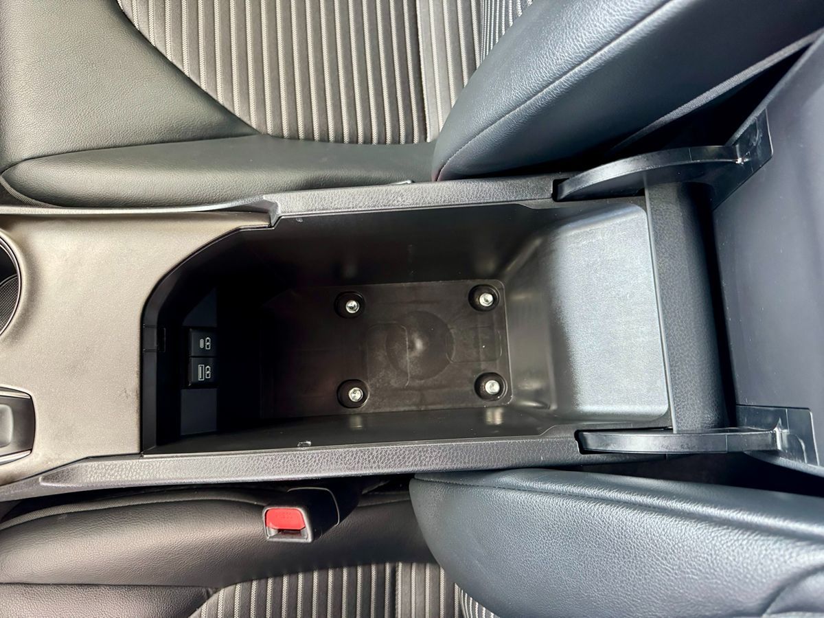 2022 Toyota Camry SE Nightshade Edition photo 27