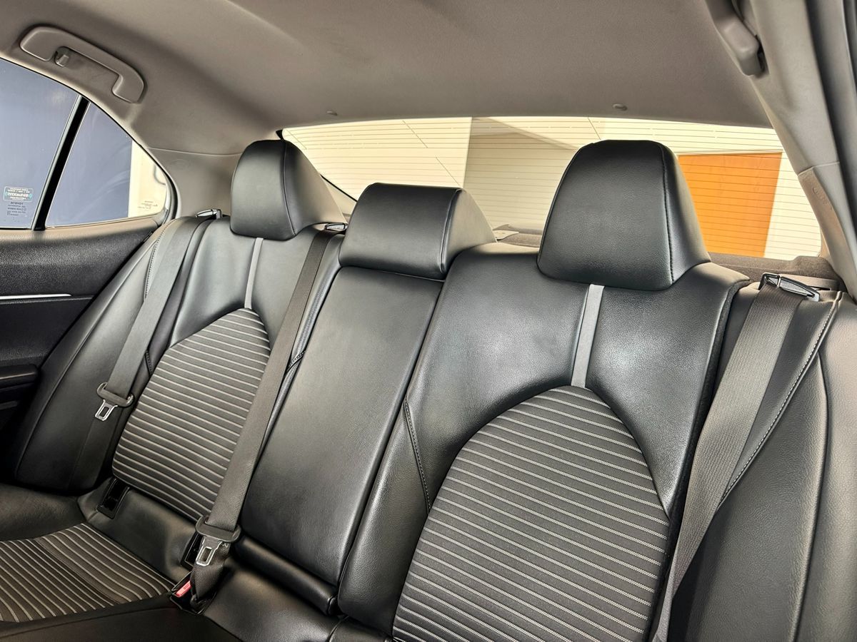 2022 Toyota Camry SE Nightshade Edition photo 33