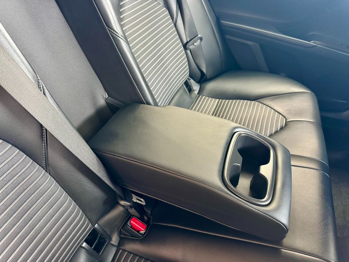2022 Toyota Camry SE Nightshade Edition photo 37