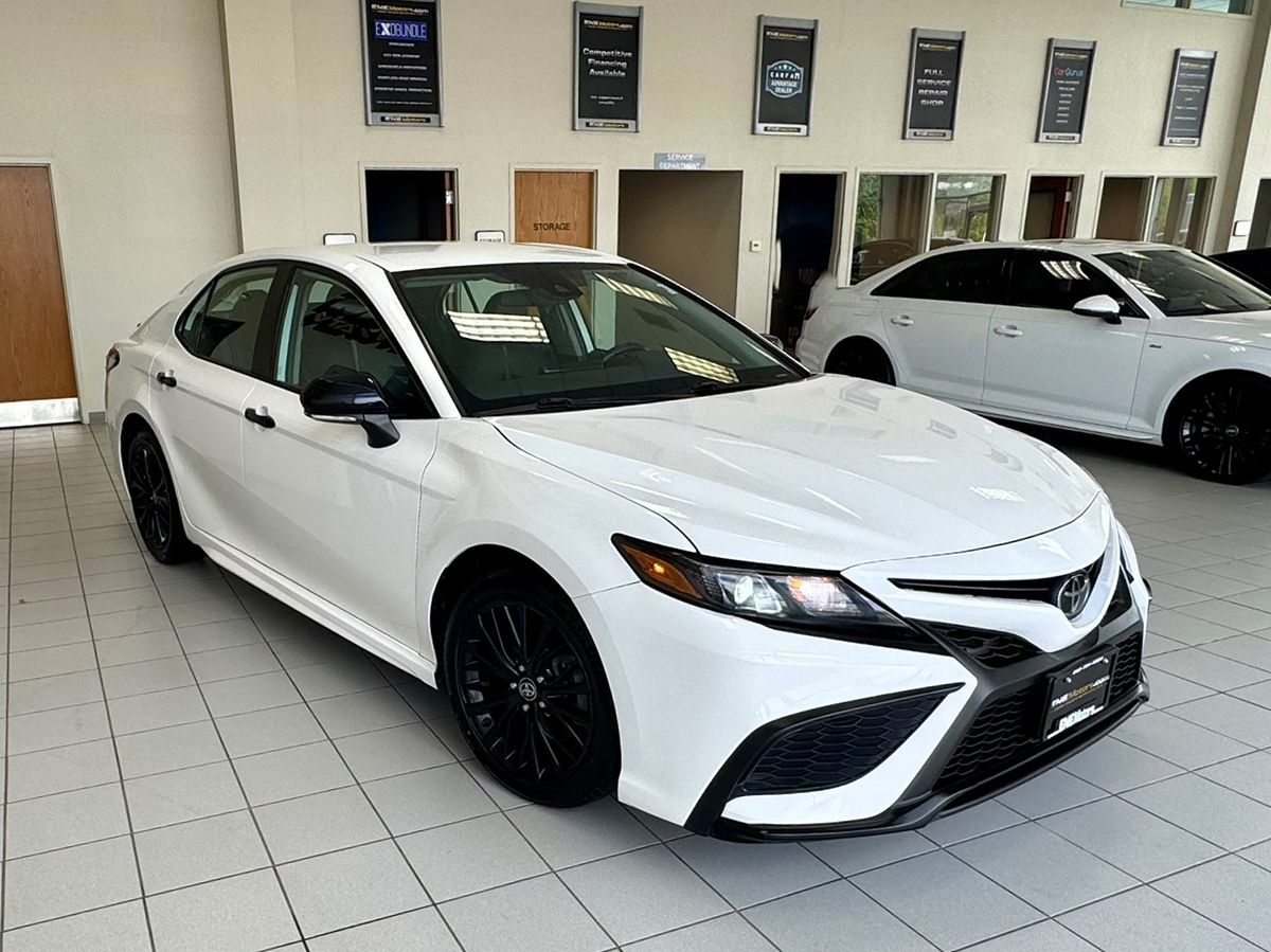 2022 Toyota Camry SE Nightshade Edition photo 44