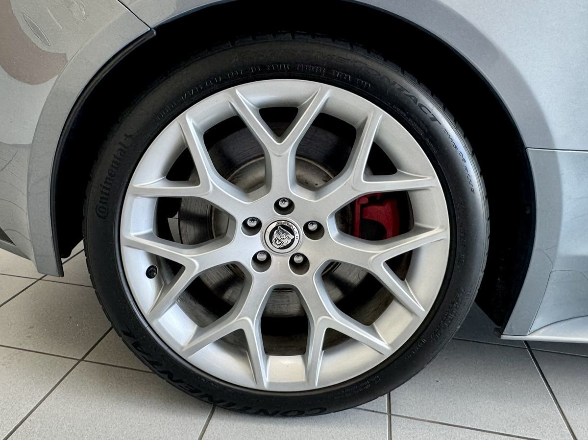2014 Jaguar F-TYPE S photo 50