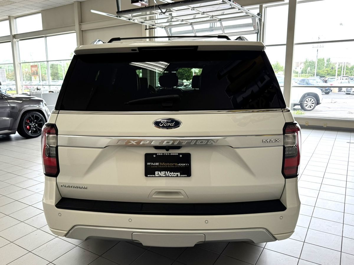 2021 Ford Expedition MAX Platinum photo 4