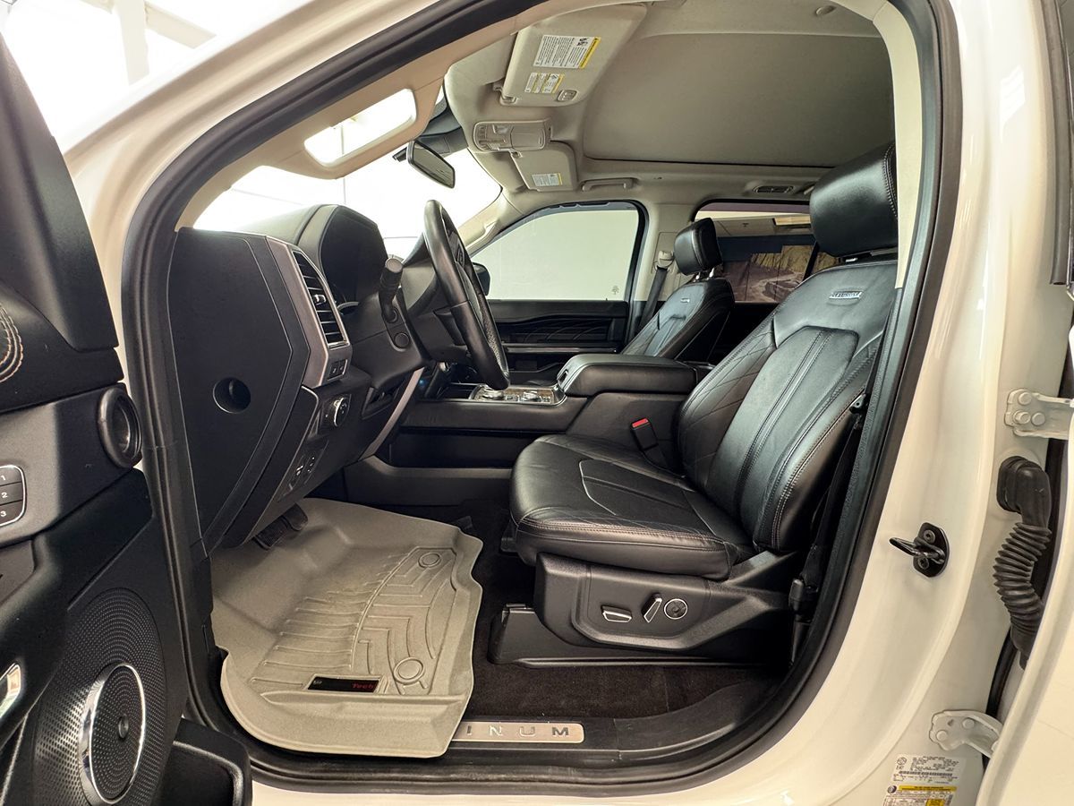 2021 Ford Expedition MAX Platinum photo 10