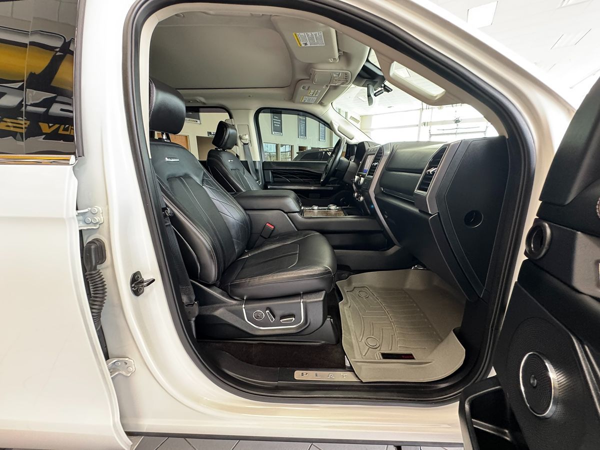 2021 Ford Expedition MAX Platinum photo 14