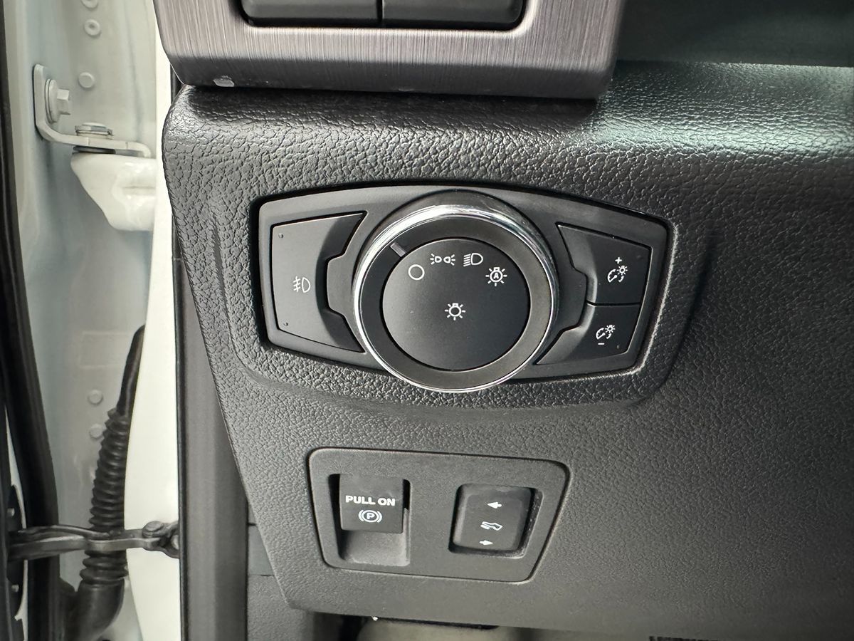 2021 Ford Expedition MAX Platinum photo 33