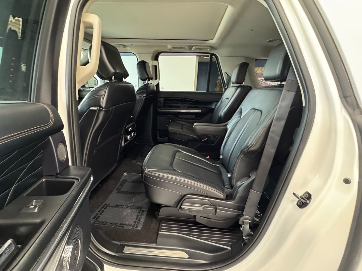 2021 Ford Expedition MAX Platinum photo 40