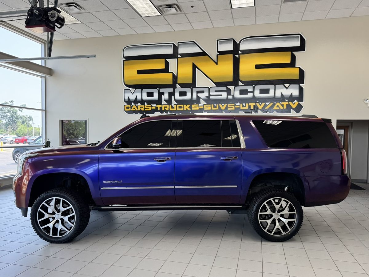 2015 Gmc Yukon XL Denali photo 2