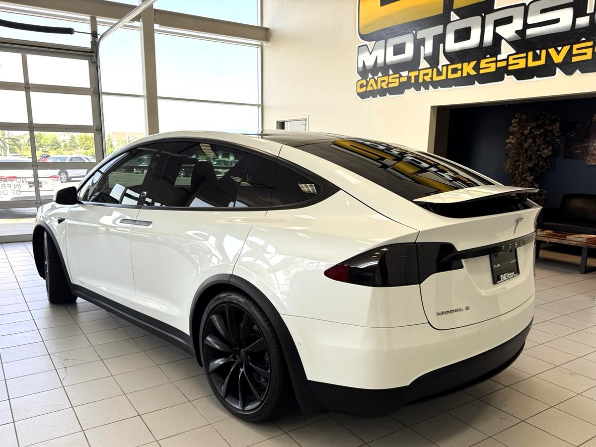 2018 Tesla Model X 75D photo 3