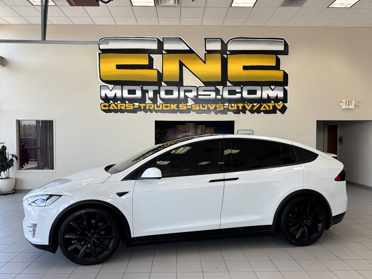 2018 Tesla Model X 75D photo 2