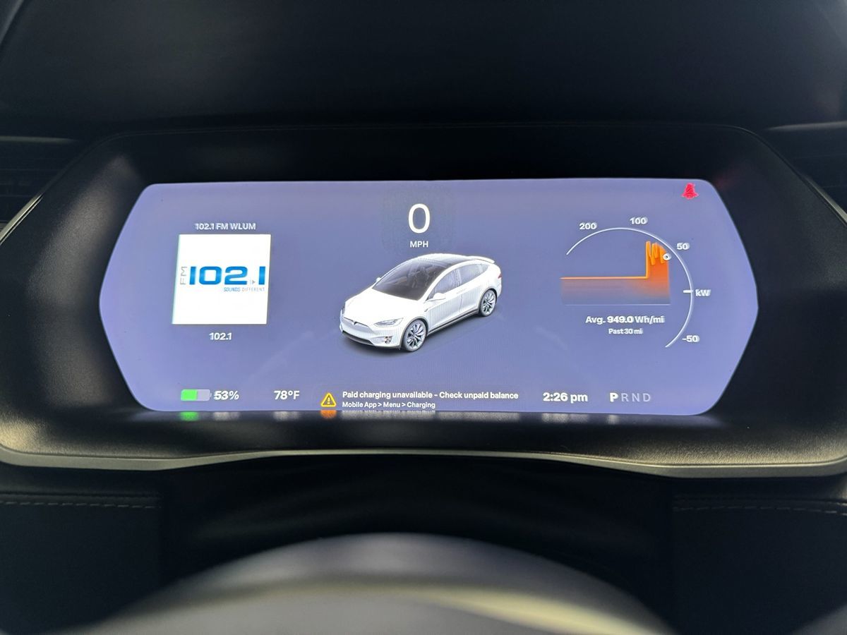 2018 Tesla Model X 75D photo 21