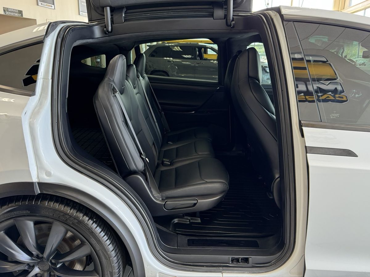 2018 Tesla Model X 75D photo 36