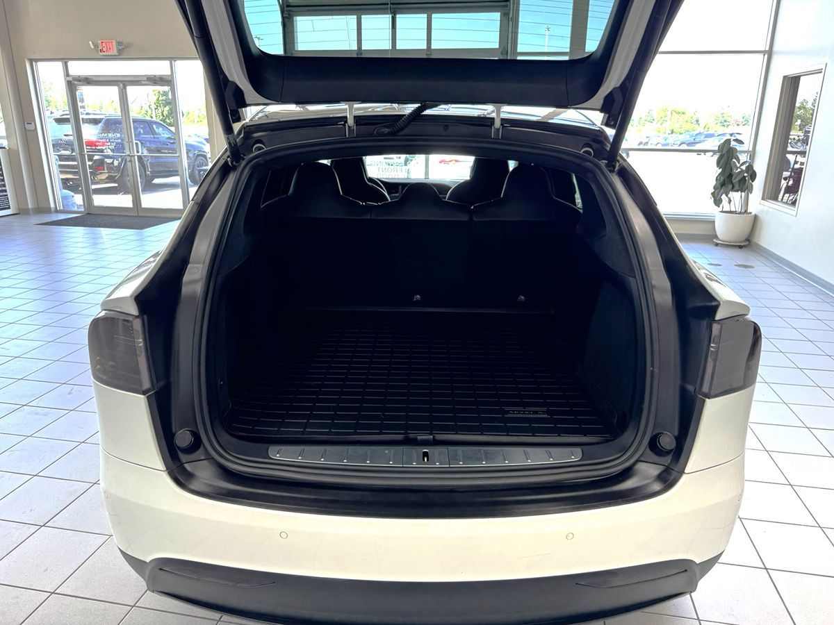 2018 Tesla Model X 75D photo 40