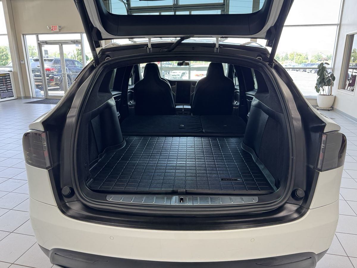 2018 Tesla Model X 75D photo 41