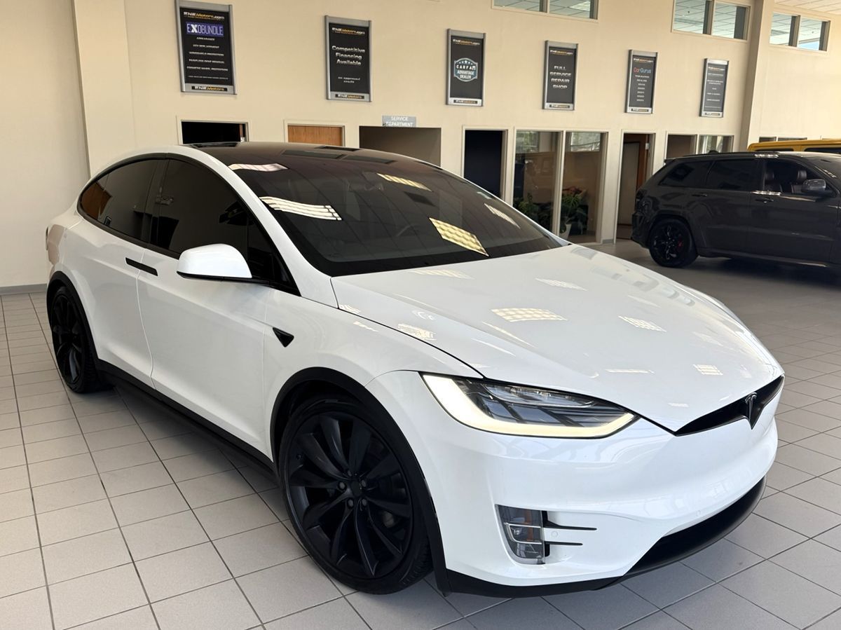 2018 Tesla Model X 75D photo 48