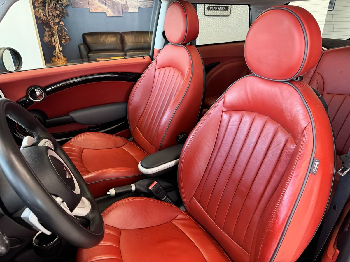 2008 Mini Cooper Hardtop S photo 10