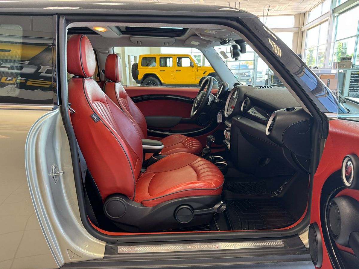 2008 Mini Cooper Hardtop S photo 13