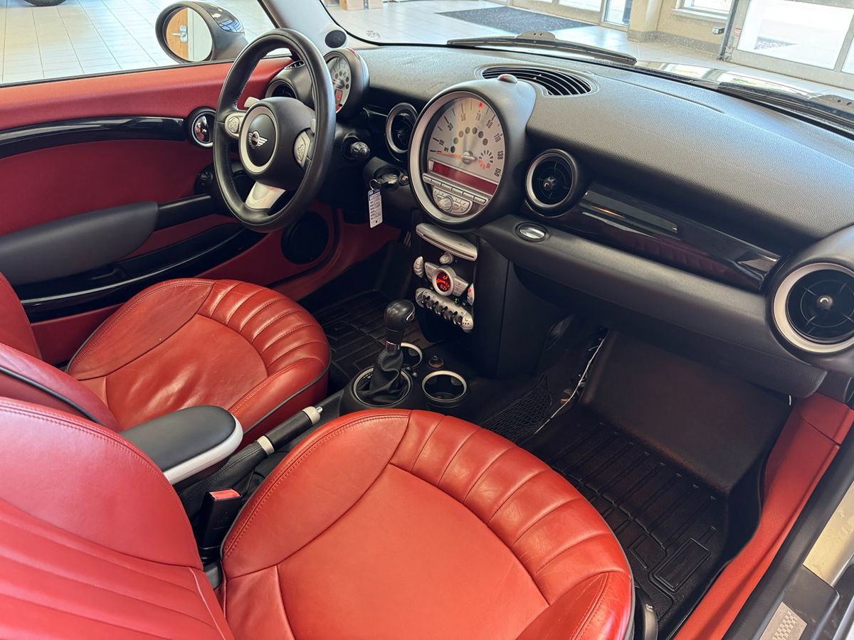 2008 Mini Cooper Hardtop S photo 14