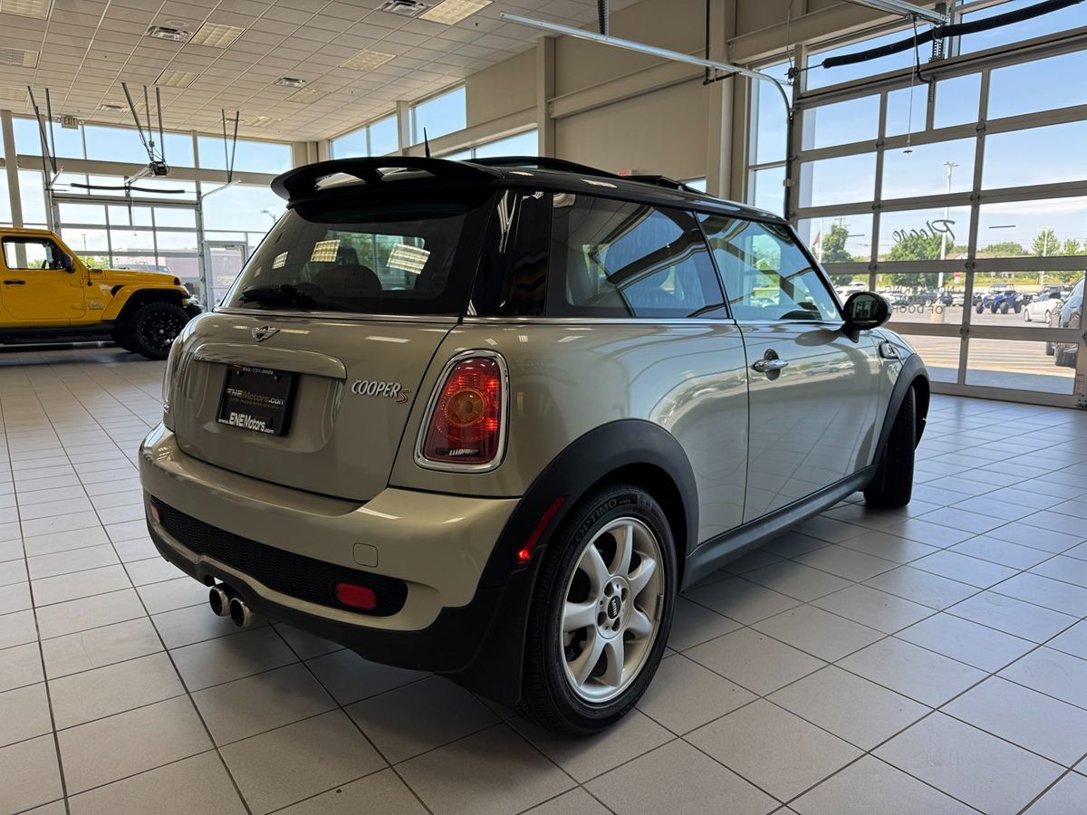 2008 Mini Cooper Hardtop S photo 36