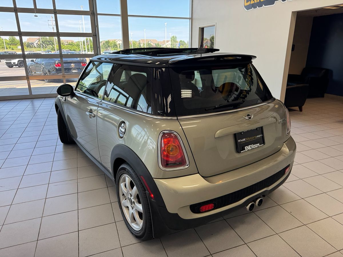 2008 Mini Cooper Hardtop S photo 37