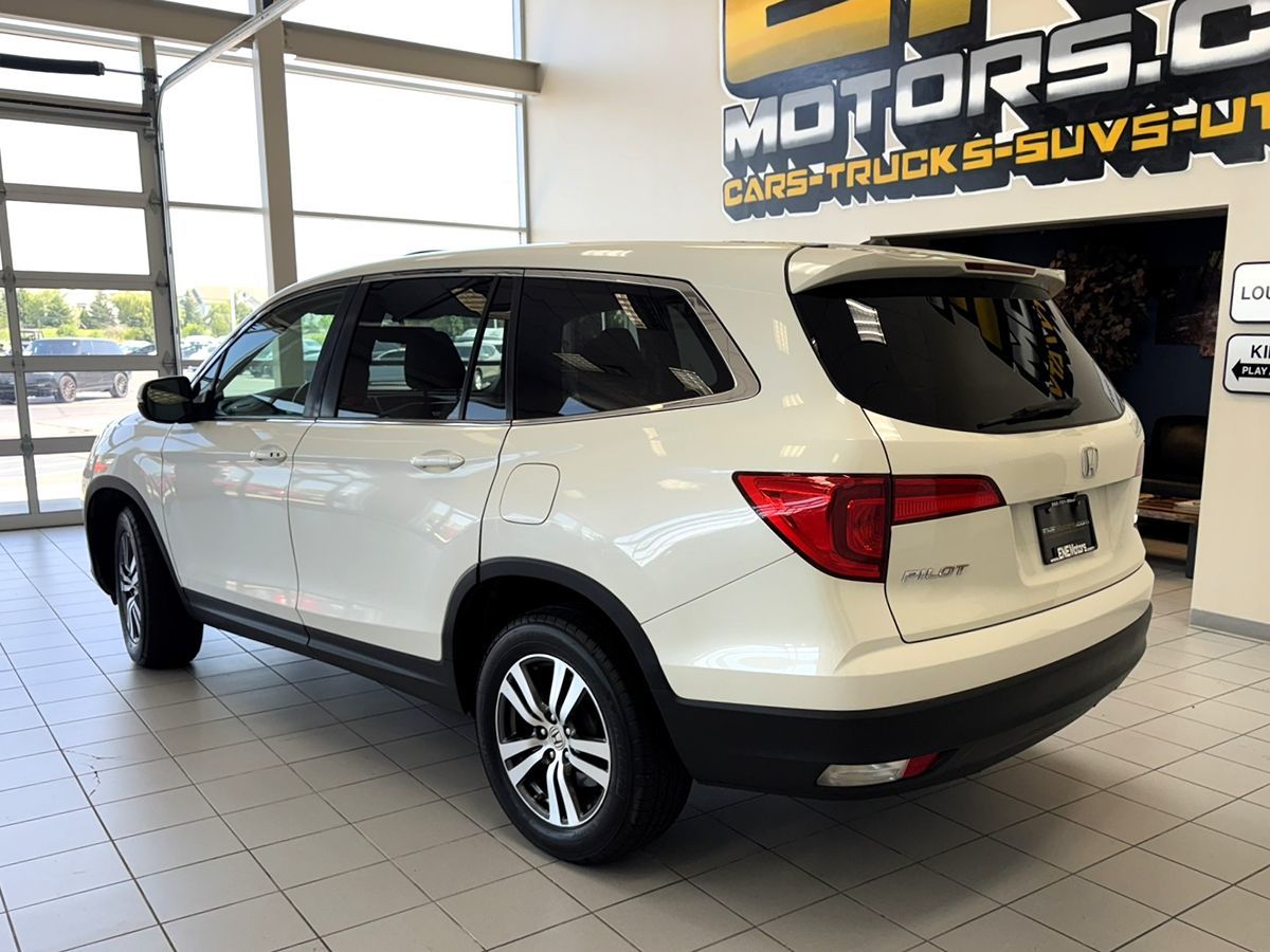 2016 Honda Pilot EX-L photo 3
