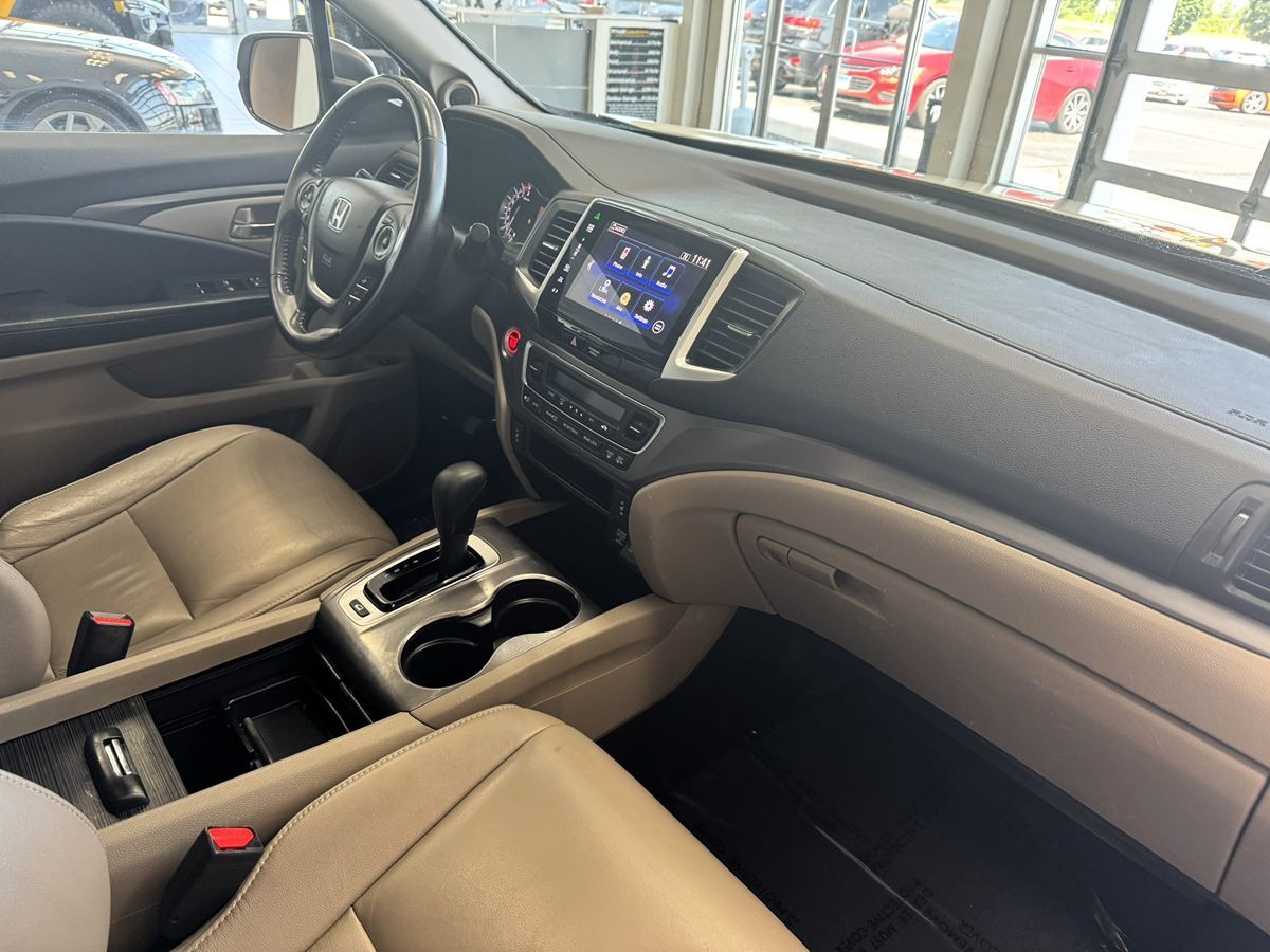 2016 Honda Pilot EX-L photo 15