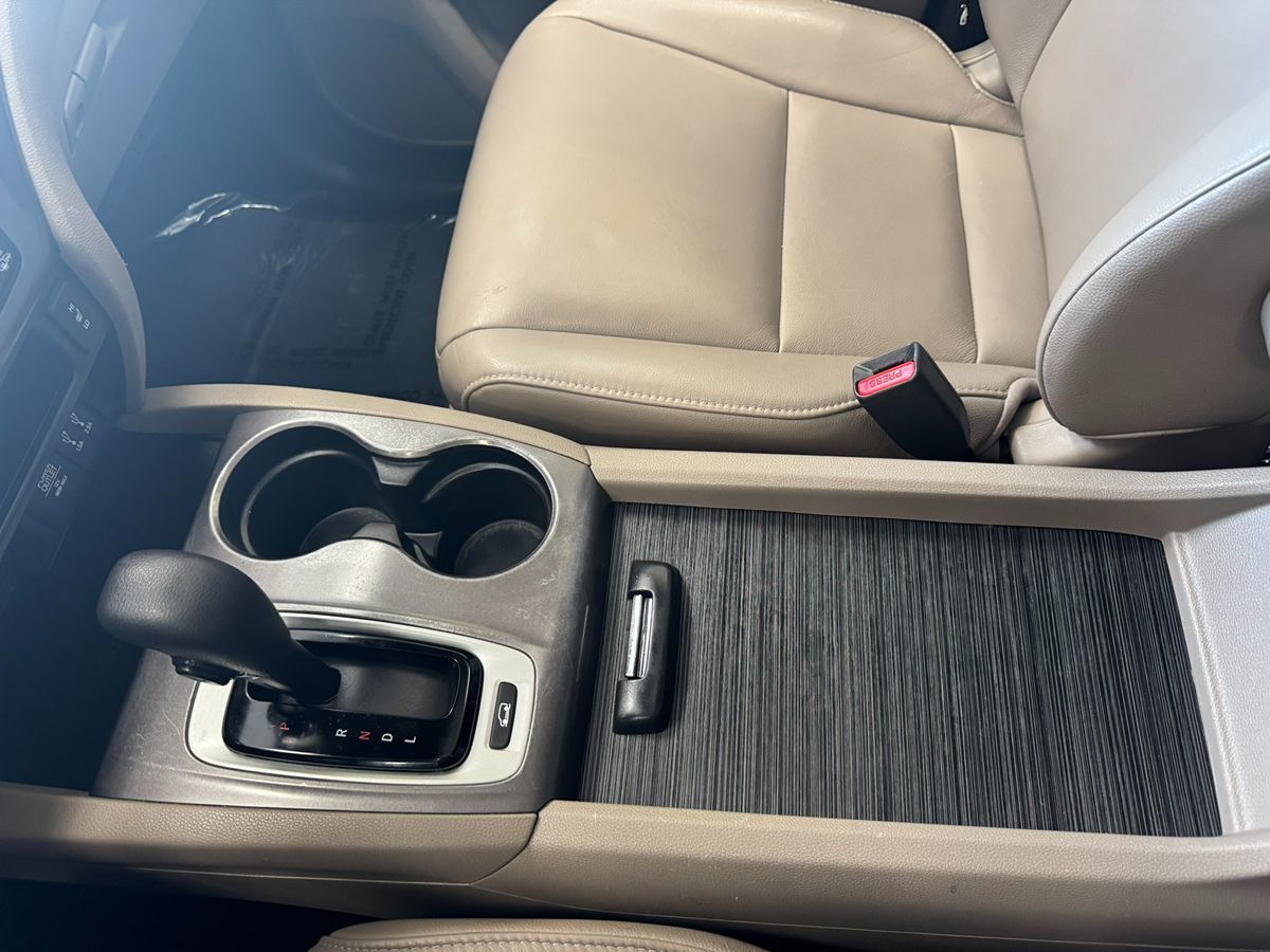 2016 Honda Pilot EX-L photo 26