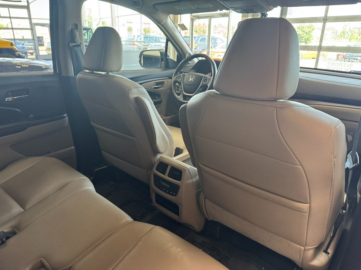 2016 Honda Pilot EX-L photo 39