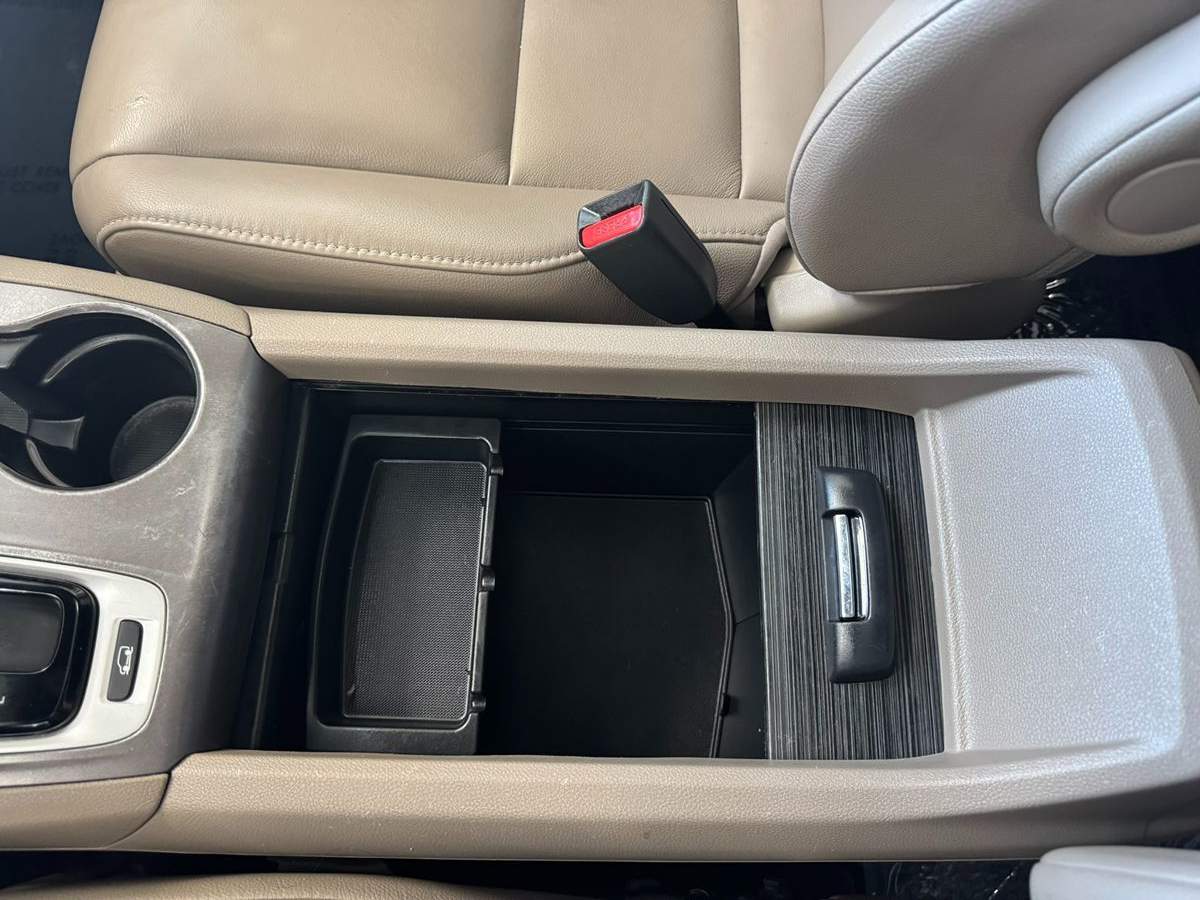 2016 Honda Pilot EX-L photo 27