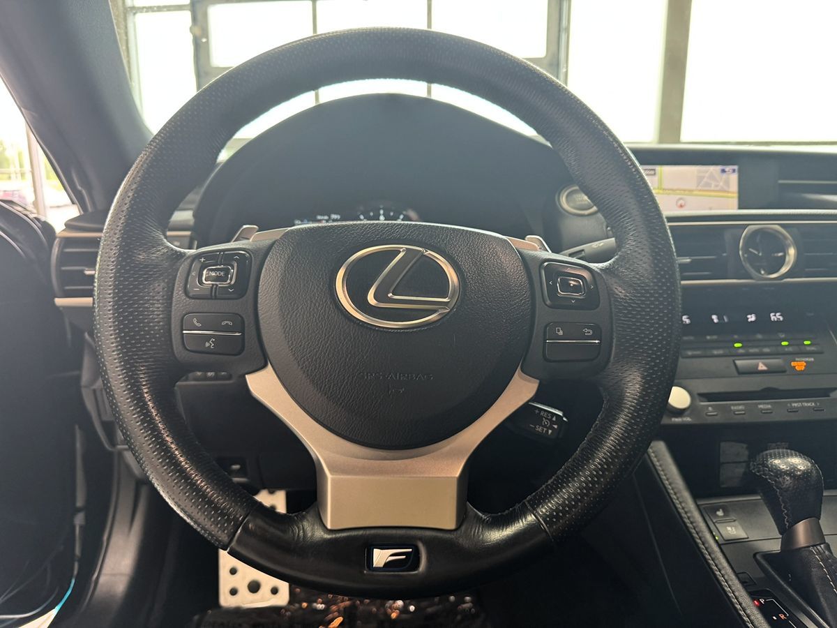 2015 Lexus RC F photo 23