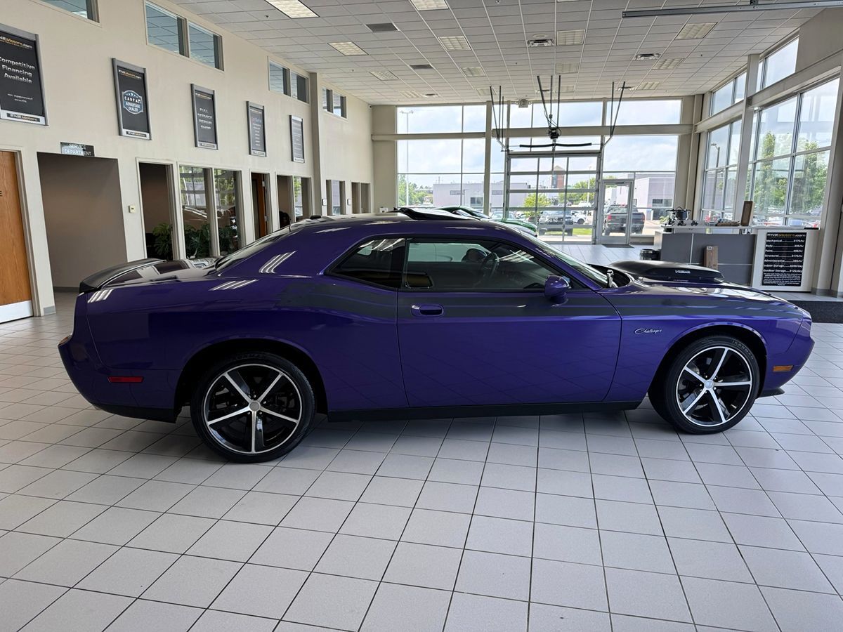2010 Dodge Challenger R/T Classic photo 8