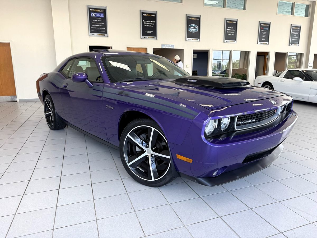 2010 Dodge Challenger R/T Classic photo 9