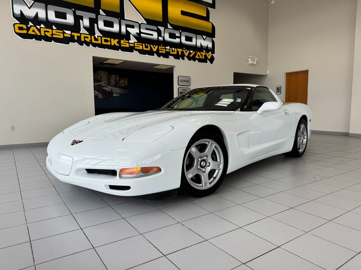 1998 Chevrolet Corvette photo 2