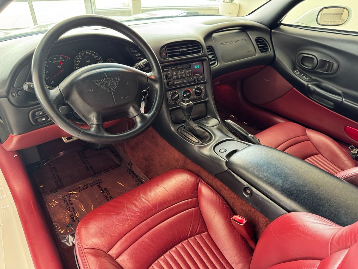 1998 Chevrolet Corvette photo 16