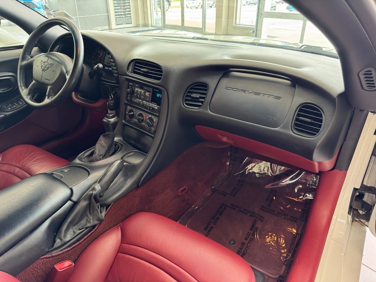 1998 Chevrolet Corvette photo 21
