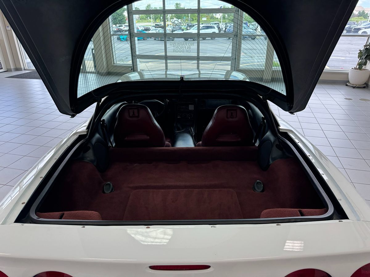 1998 Chevrolet Corvette photo 32