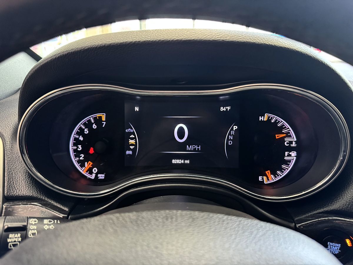 2018 Jeep Grand Cherokee Altitude photo 29