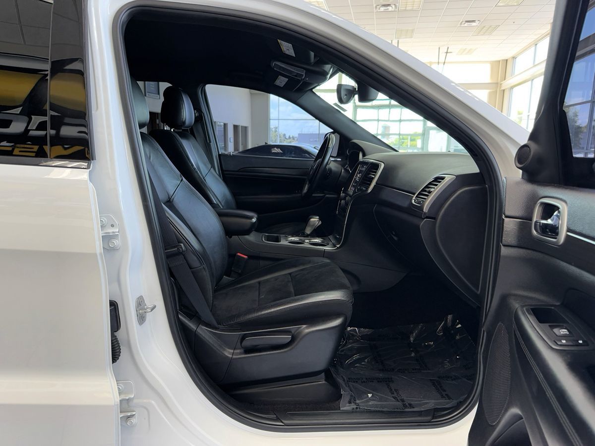 2018 Jeep Grand Cherokee Altitude photo 15