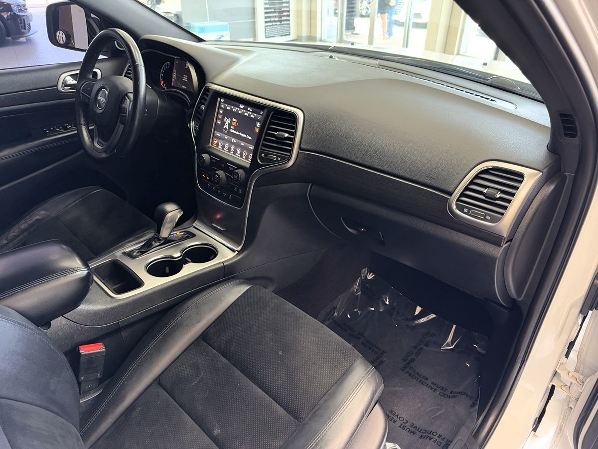 2018 Jeep Grand Cherokee Altitude photo 16