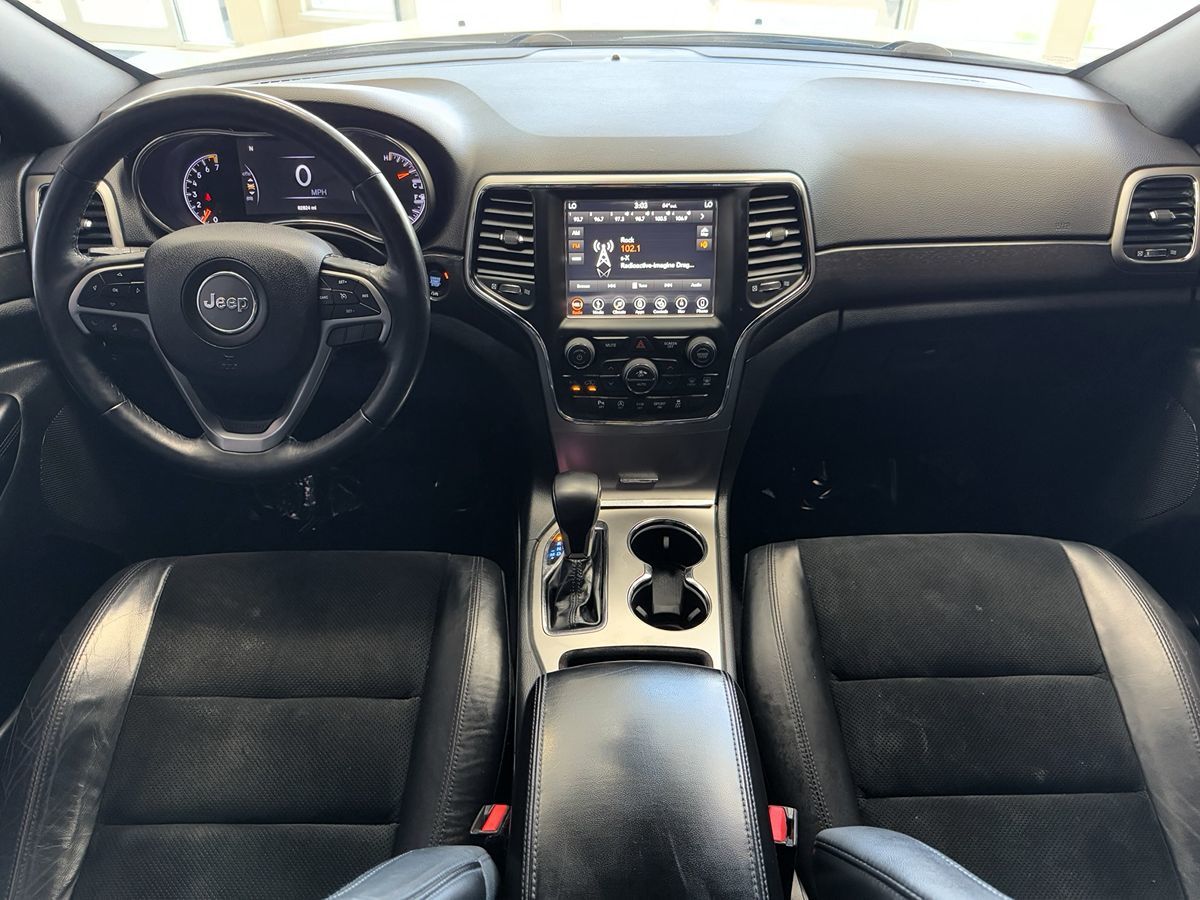 2018 Jeep Grand Cherokee Altitude photo 18