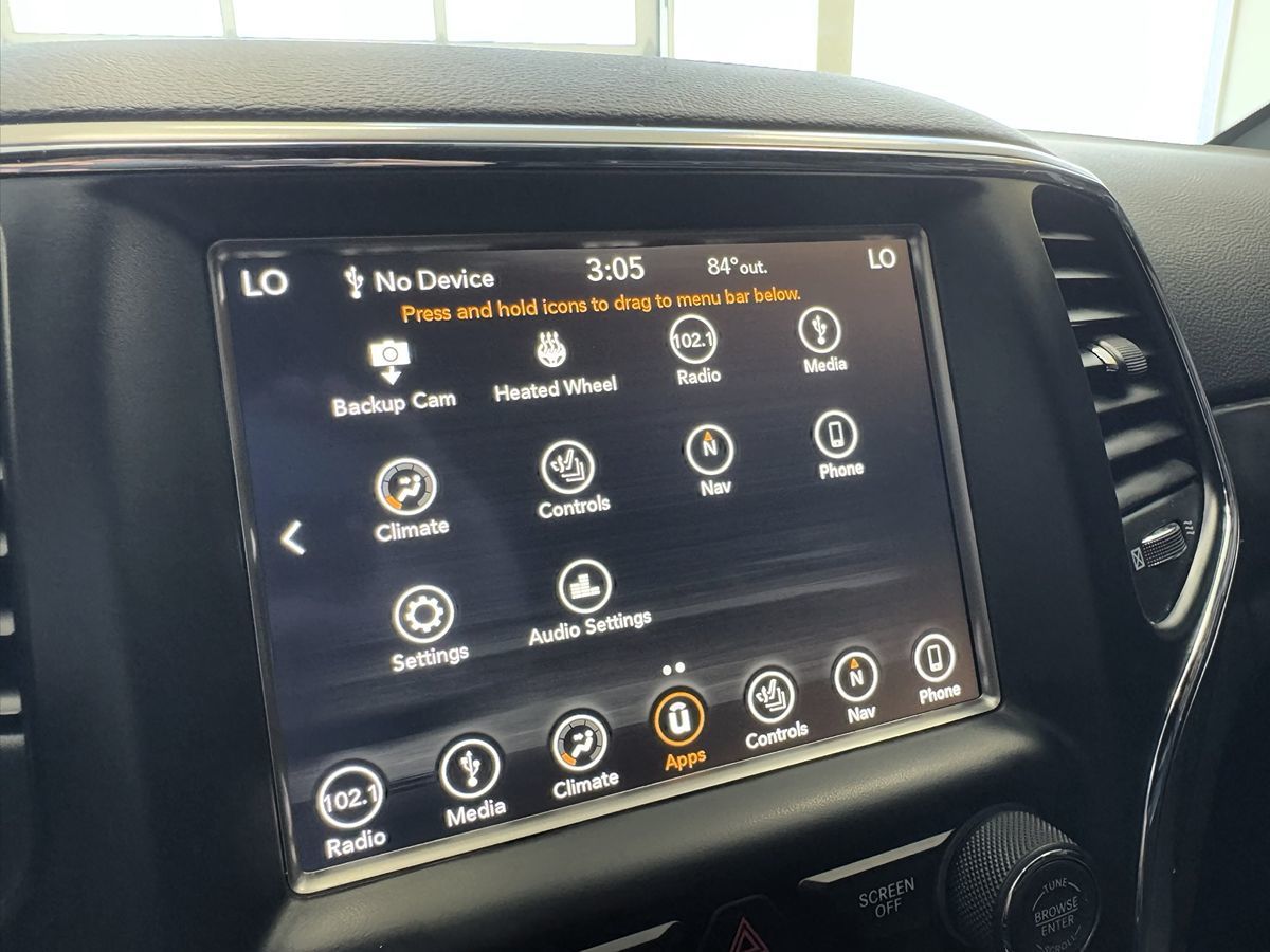 2018 Jeep Grand Cherokee Altitude photo 27